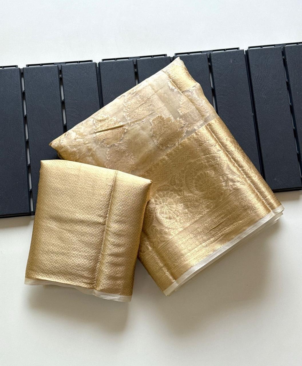 Soft Tissue Organza Fabric With Beautiful Jaquard Weaving Butti Pallu & Border